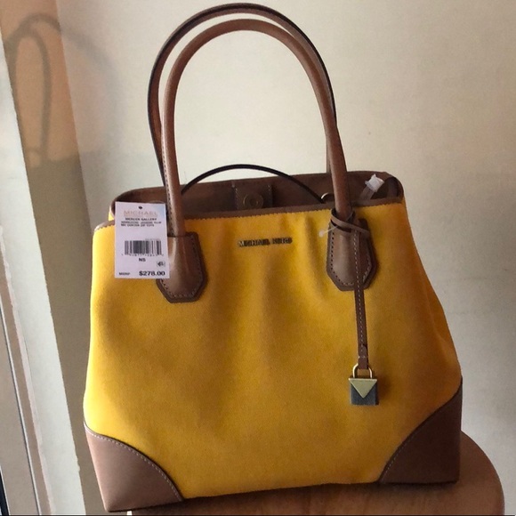 Michael Kors Tote - Picture 2 of 6